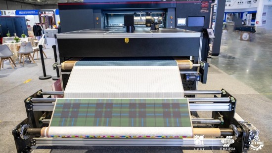 Top seks spørgsmål til valg af digitale tekstilprintere: essentiel vejledning til tøjproducenter og studier